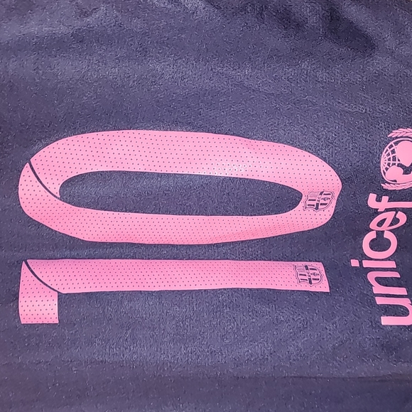 Great condition Authentic Messi Jersey - Picture 9 of 10